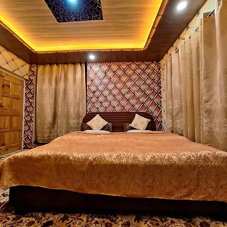 Oak Heaven Cottage Gulmarg Tangmarg Exterior photo