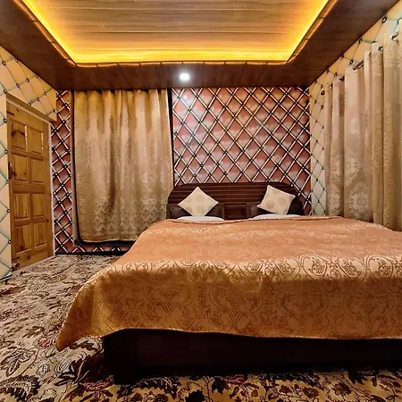 Oak Heaven Cottage Gulmarg Tangmarg Exterior photo