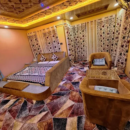 Oak Heaven Cottage Gulmarg Tangmarg Exterior photo