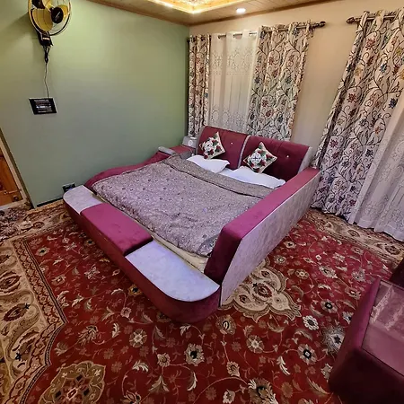 Oak Heaven Cottage Gulmarg Tangmarg Exterior photo