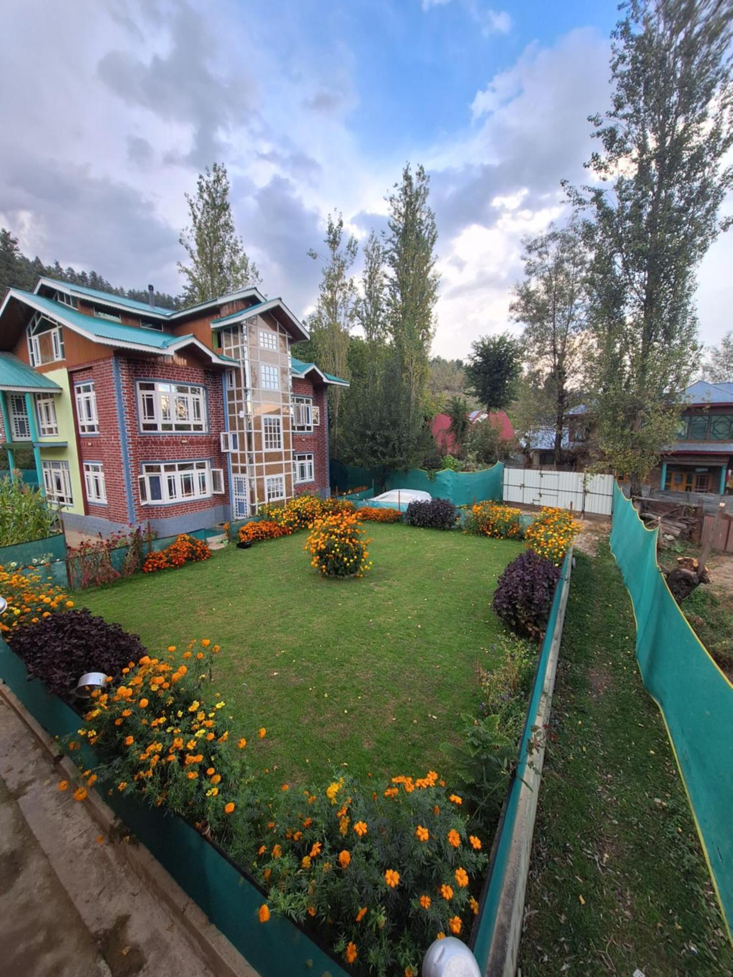 Homestay Oak Heaven Gulmarg Tangmarg