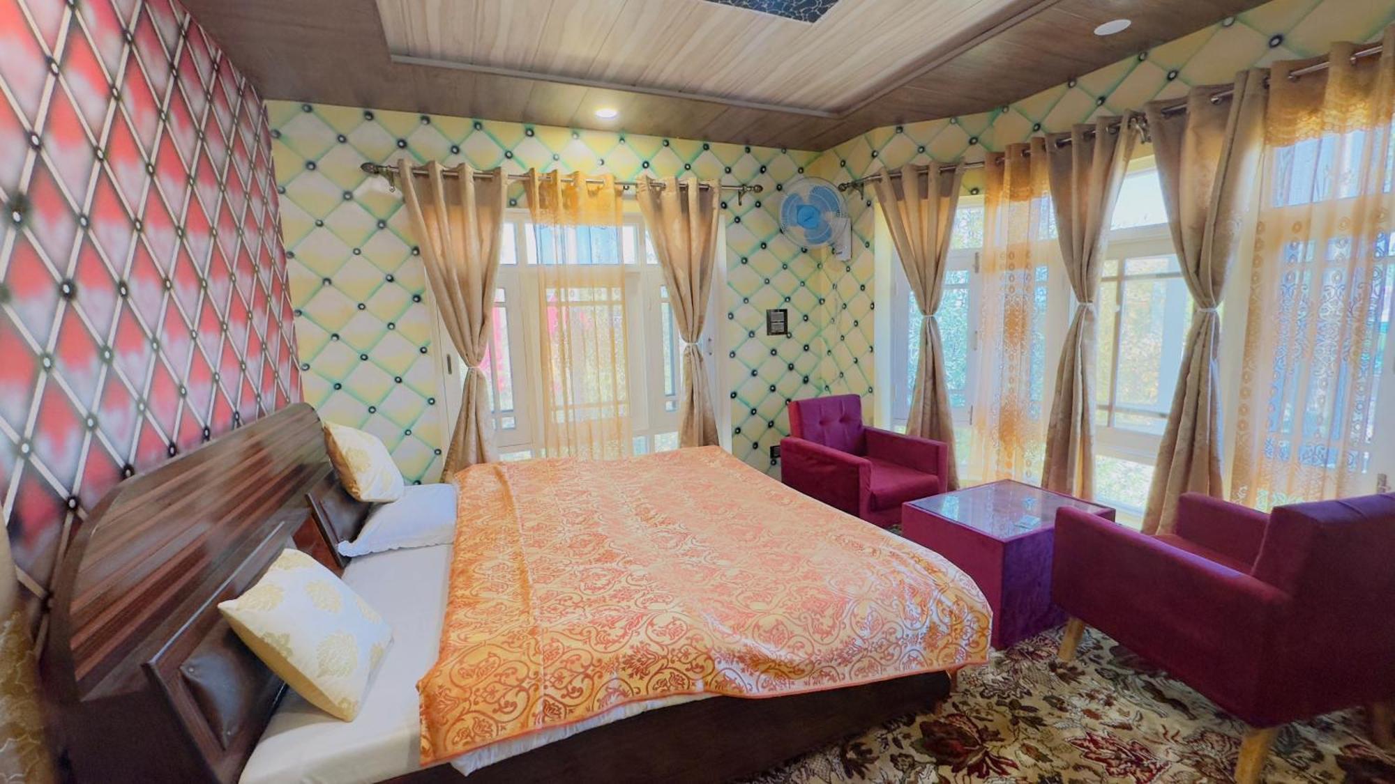 Oak Heaven Gulmarg Homestay *