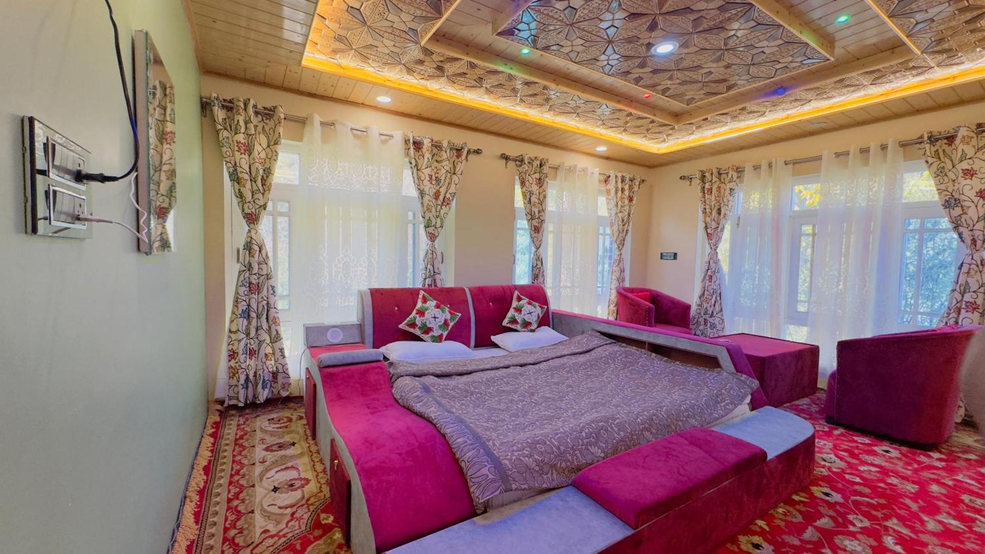 Homestay Oak Heaven Gulmarg Tangmarg